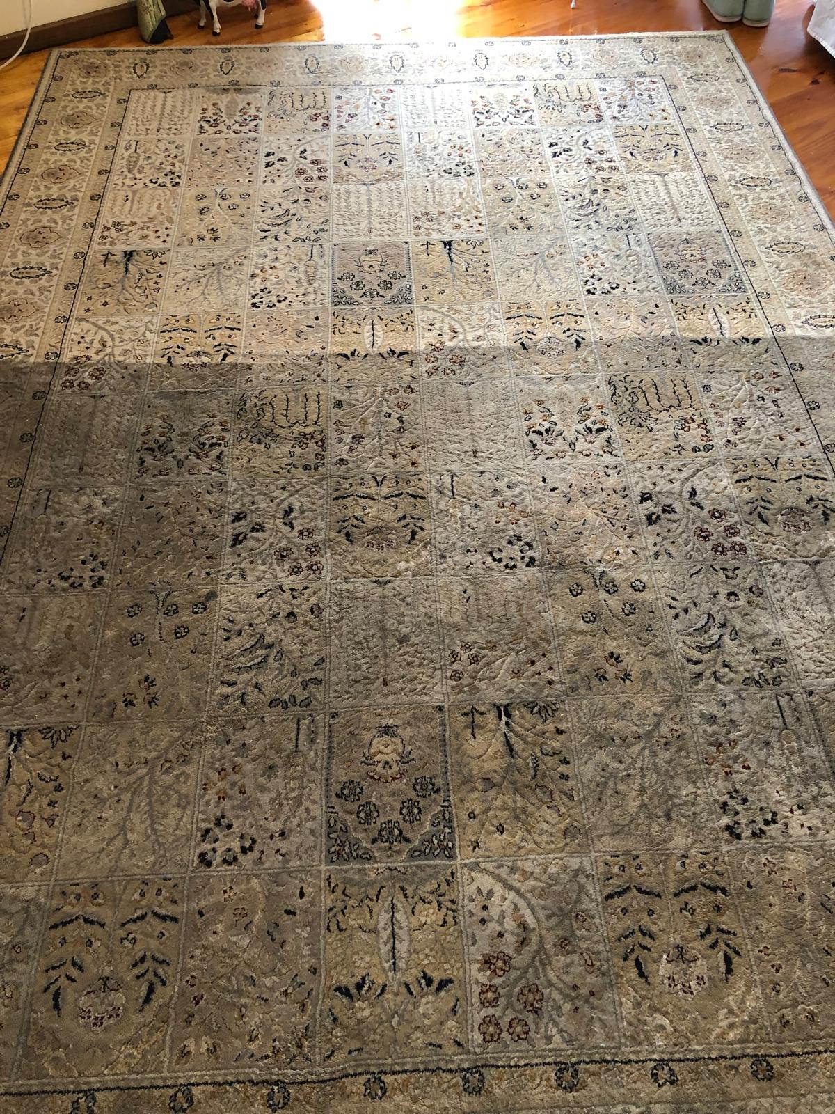 Real rug cleaning before and after result - before